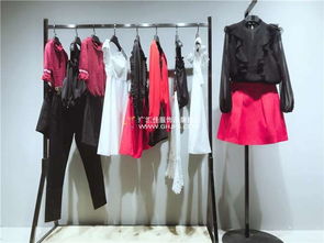 新手如何在石井服裝批發(fā)市場進貨并成功開設(shè)女裝品牌折扣店